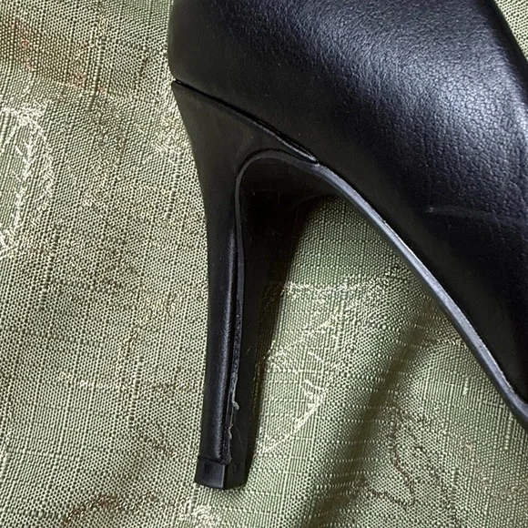 French Connection Dorsey Heels size 6.5 (BL) - Picture 6 of 12